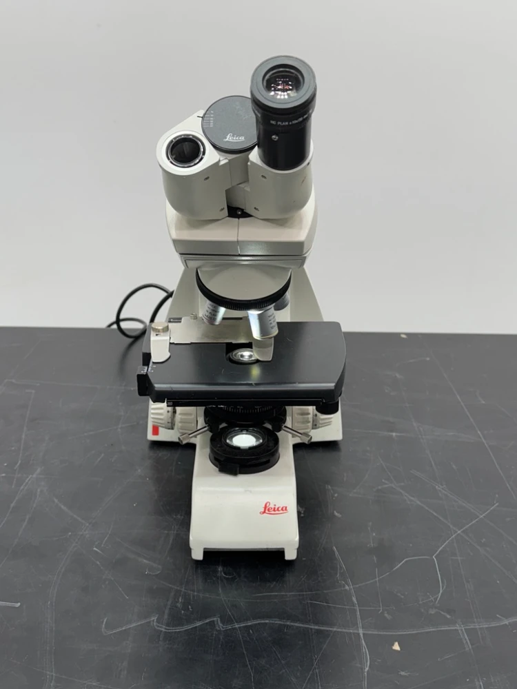 Leica DM 750/4K Microscope