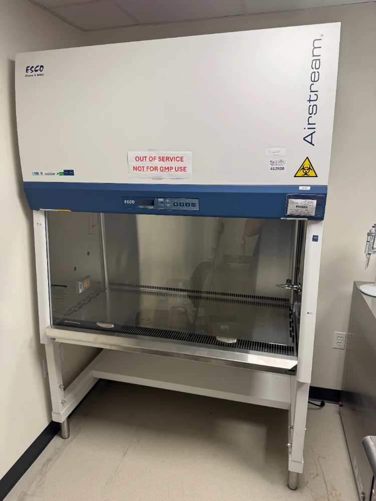 ESCO Airstream 4' BioSafety Cabinet