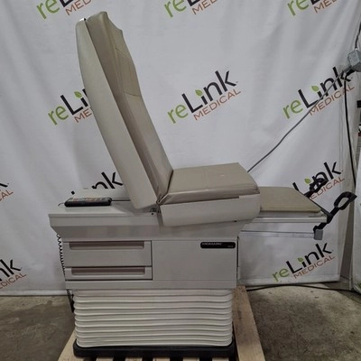 Midmark 405 Hi-Low Power Exam Table