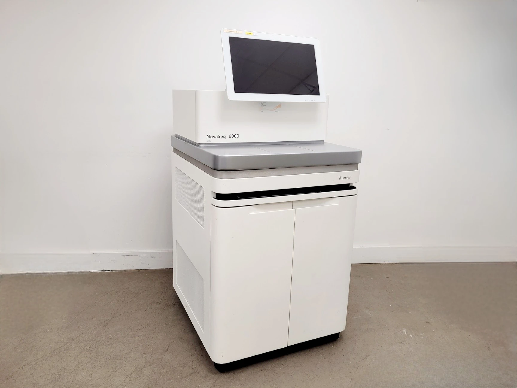 Illumina NovaSeq 6000 DNA Sequencer