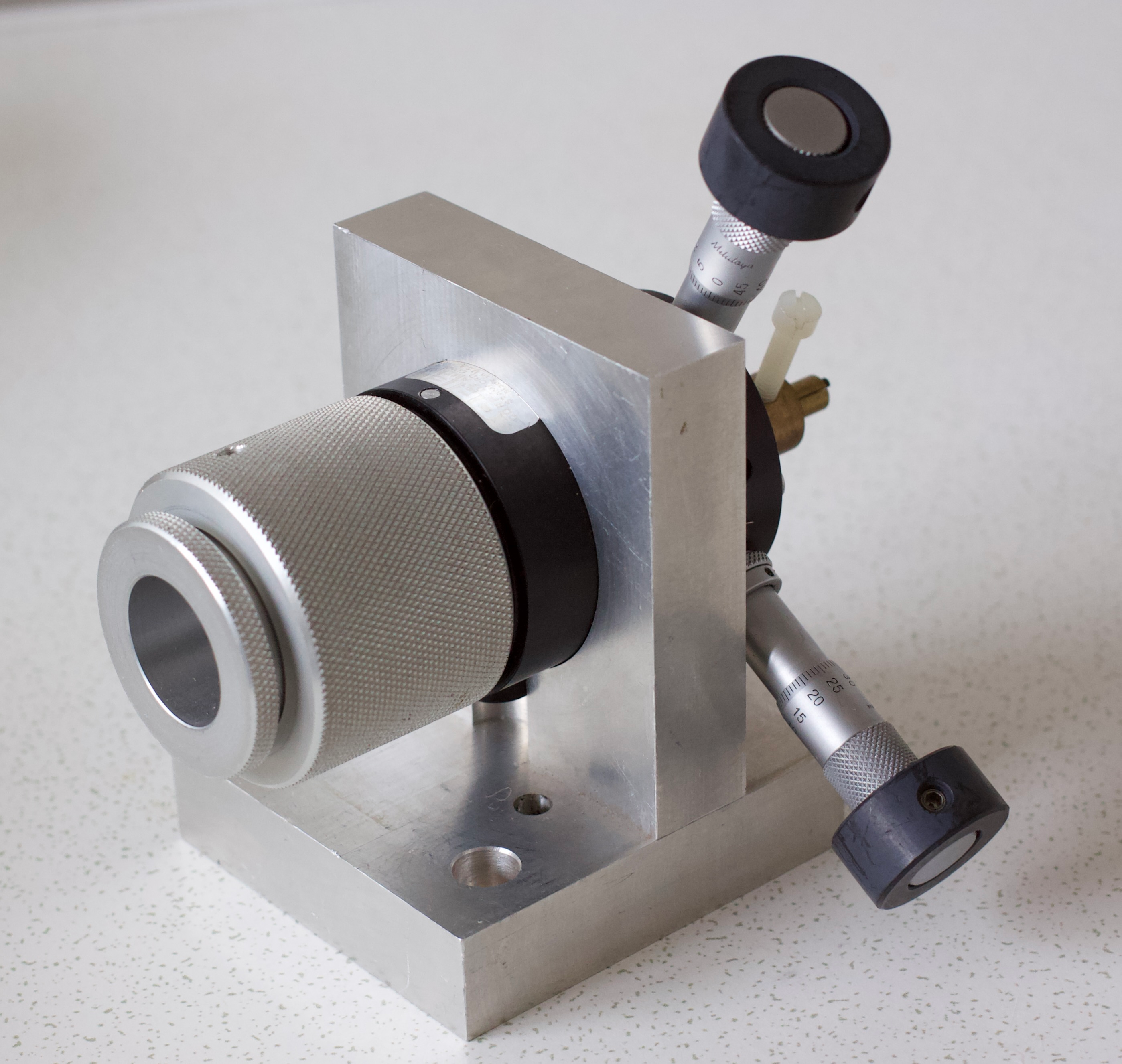 Oriel 15220 / 15221 Spatial Filter – XY Micrometer Custom Optical Mount