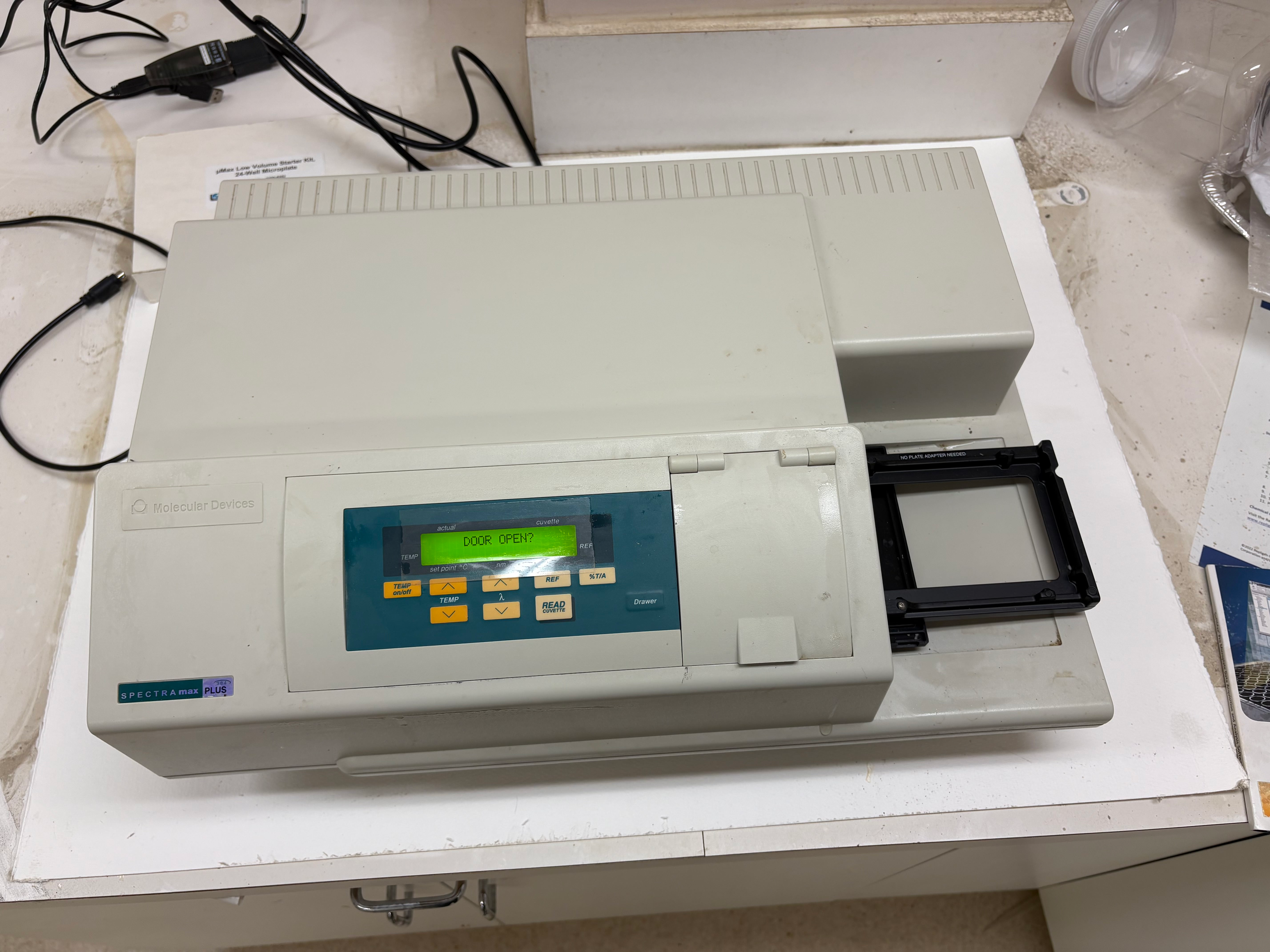 Molecular Devices SpectraMax Plus 384 Absorbance Microplate Reader – Complete System