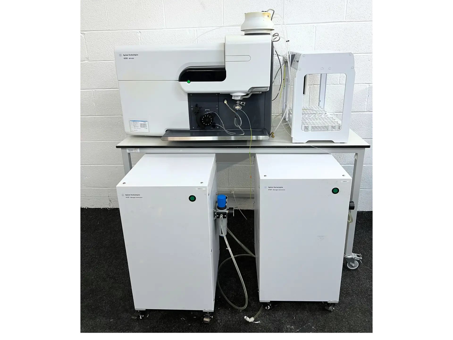 Agilent 4200 MP-AES Spectrometer & SPS4 Autosampler
