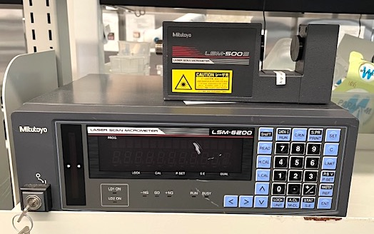 Mitutoyo Mitutoyo Laser Scan Micrometer LSM-500S with LSM-6200 Display Unit, 64PKA117 High-Accuracy 