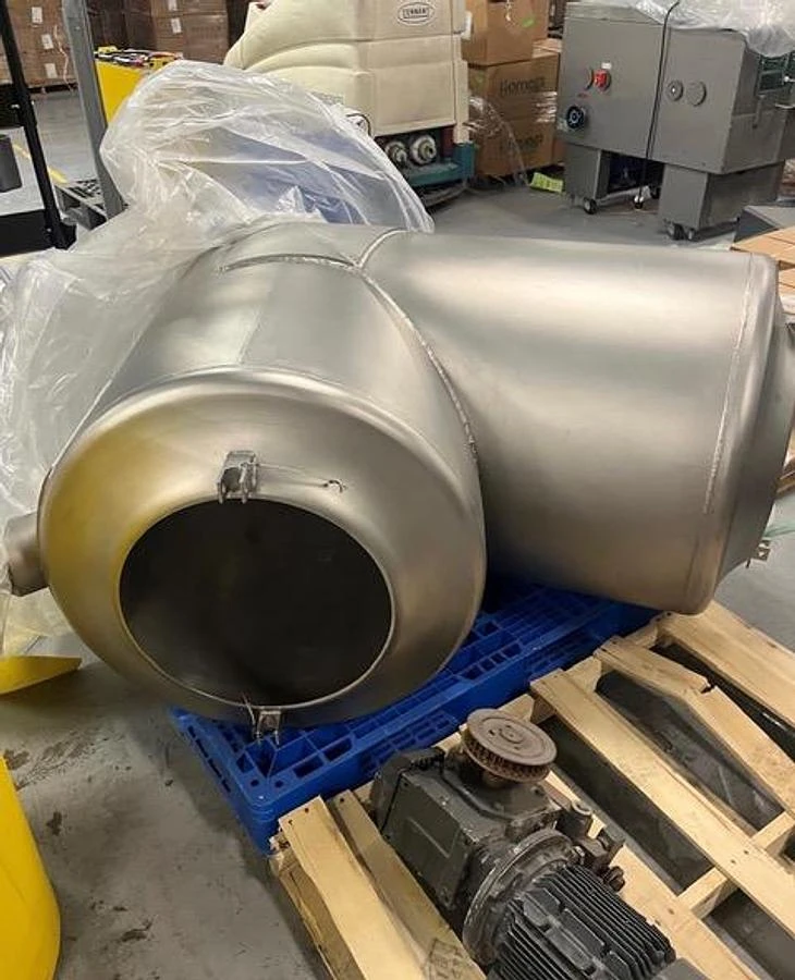 Used 20 Cuft PK V-Blender with control panel