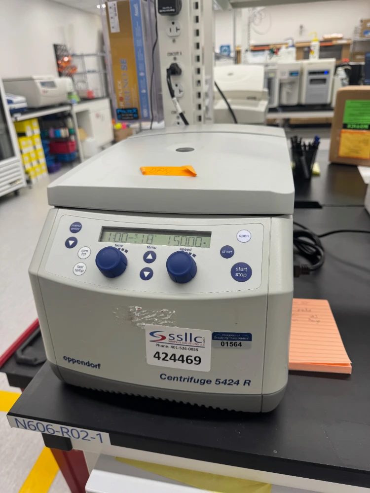 Eppendorf 5424 R Refrigerated Centrifuge | LabX.com