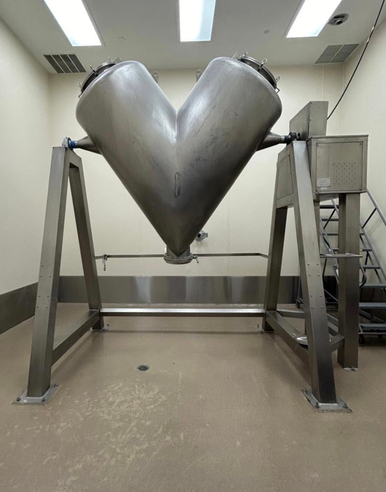 60 CU FT V-Blender - SS 316 