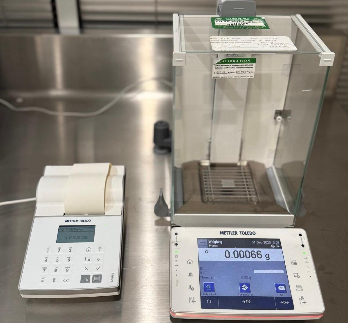 Mettler Toledo XPE 205 Scale, Balance, Analytical Scale 0.01mg ...