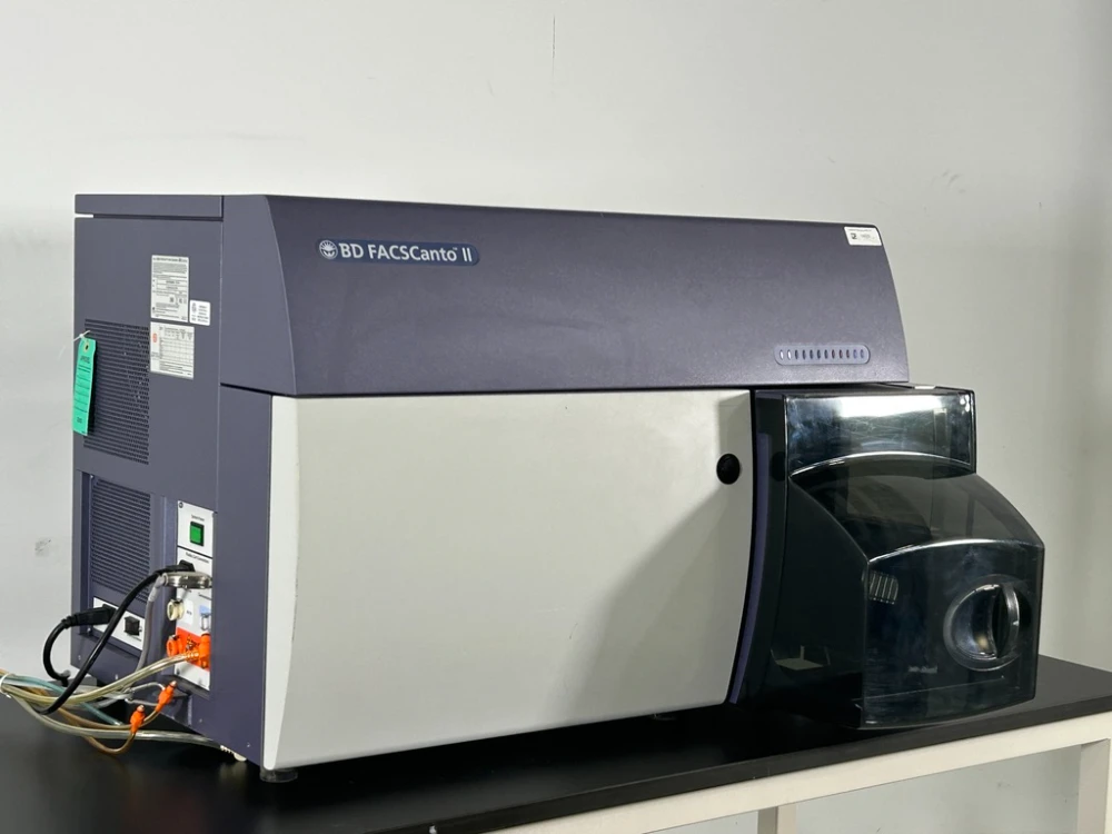 BD FACSCanto II Flow Cytometer | LabX.com