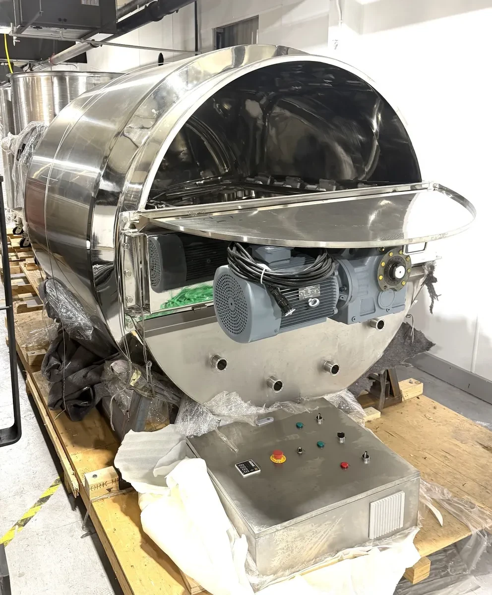 New US PHARMACEUTICAL EQUIPMENT 1000 Gallon Jacketed Kettle with Scrape ...