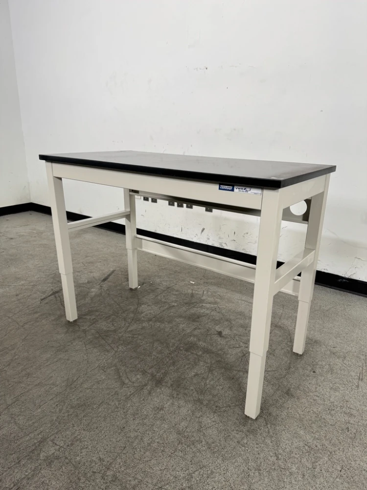 VWR Contour 3' Laboratory Bench | LabX.com