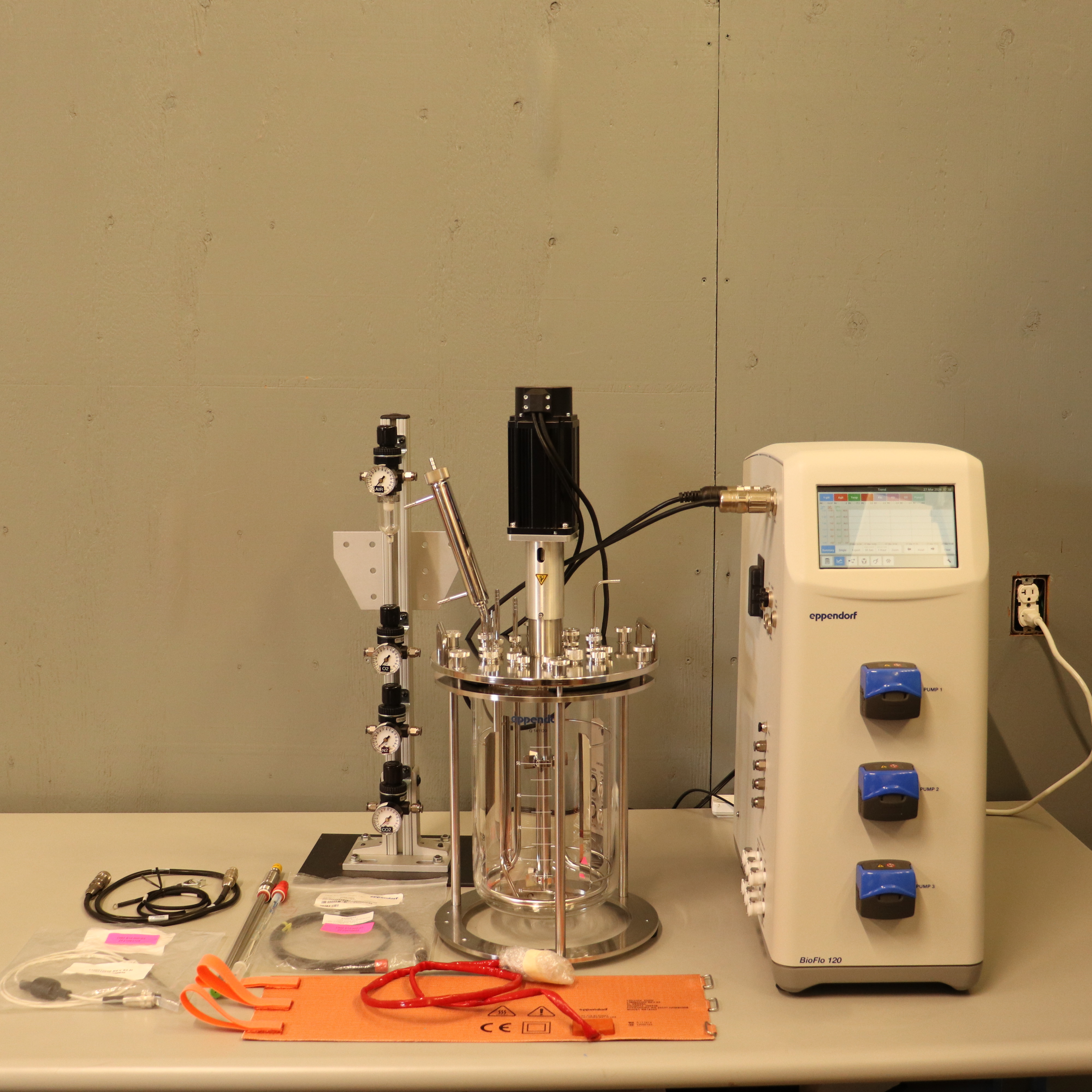 Eppendorf BioFlo 120 Advanced Bioreactor Fermenter System w/ 5L Vessel ...