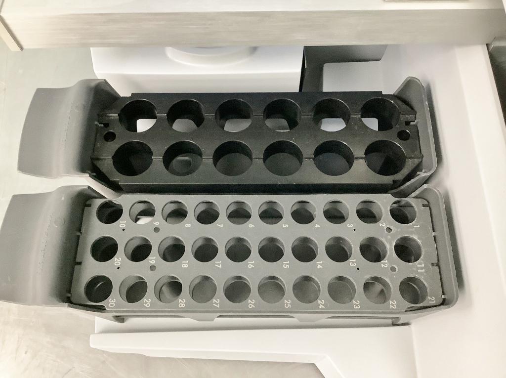 Biotage Initiator Plus with Robot Sixty with Warranty | LabX.com