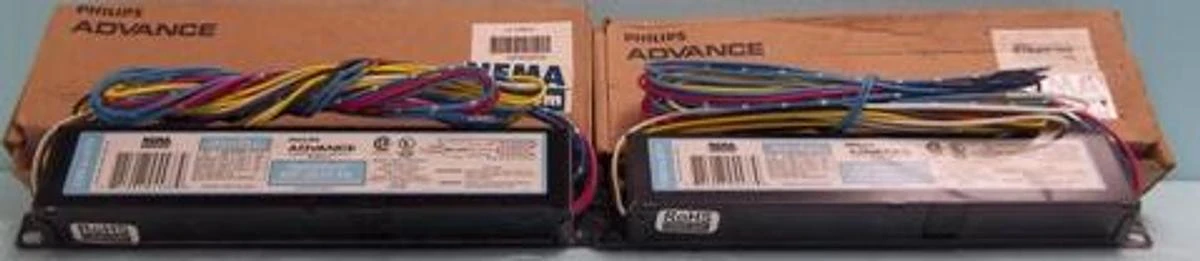 QTY. 2. PHILLIPS ADVANCE OPTANIUM IOP-3S32-SC PROGRAMMED START ...