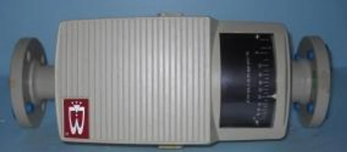 QTY. 1. BROOKS INSTRUMENT DIVISION TRANSMITTER | LabX.com