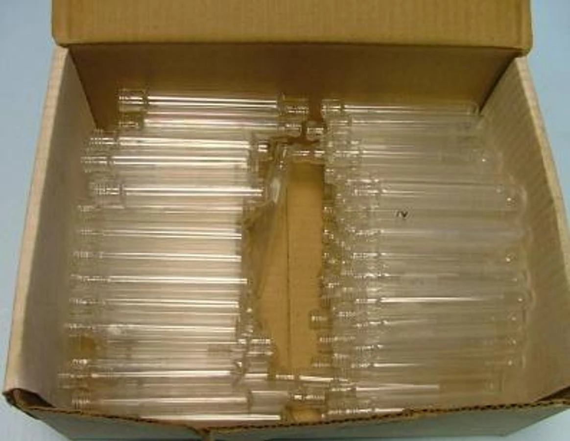 QTY. 150. PYREX SCREW TOP TUBES 20ML | LabX.com