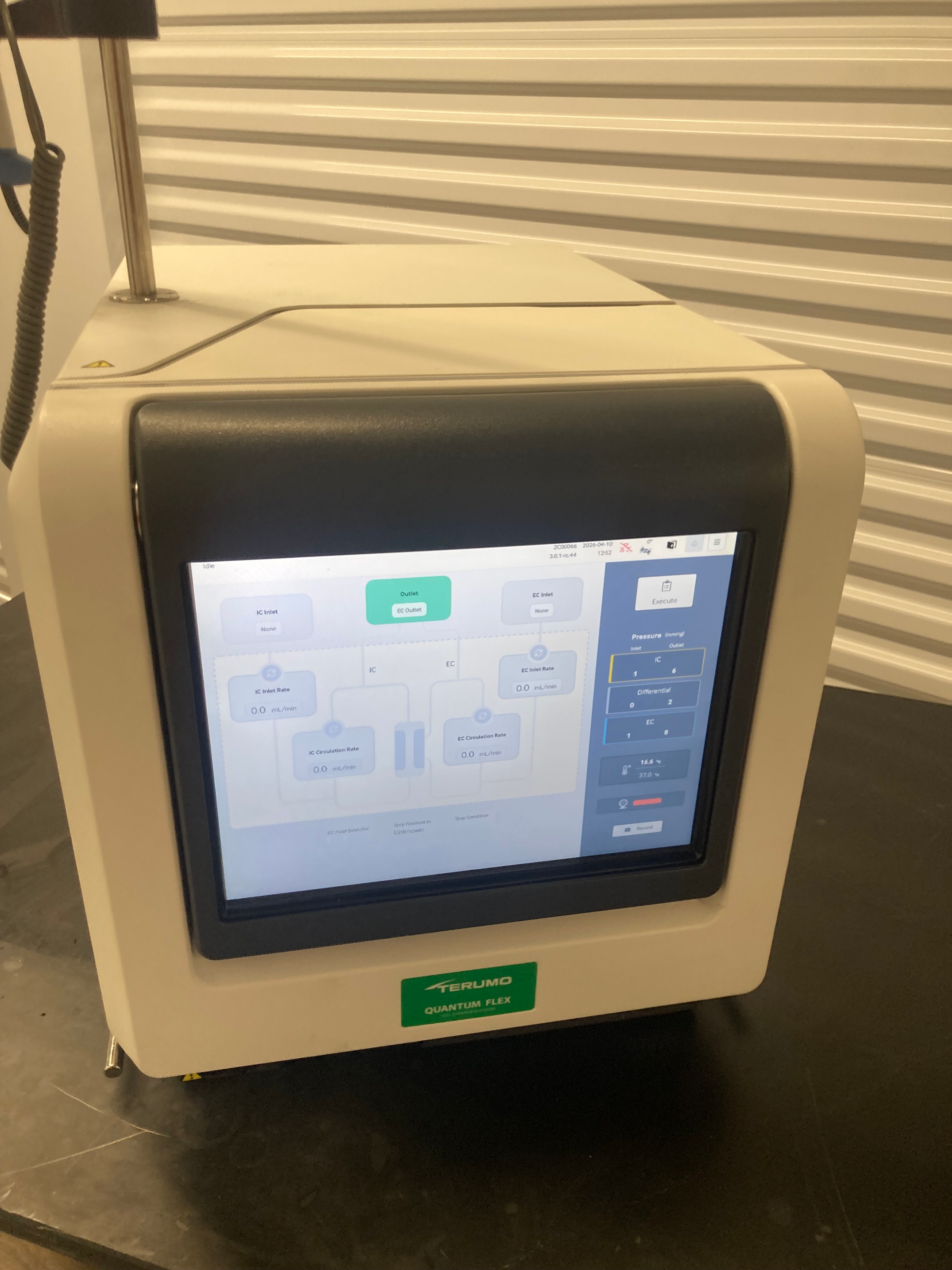 Terumo Quantum Flex Cell Expansion System | LabX.com