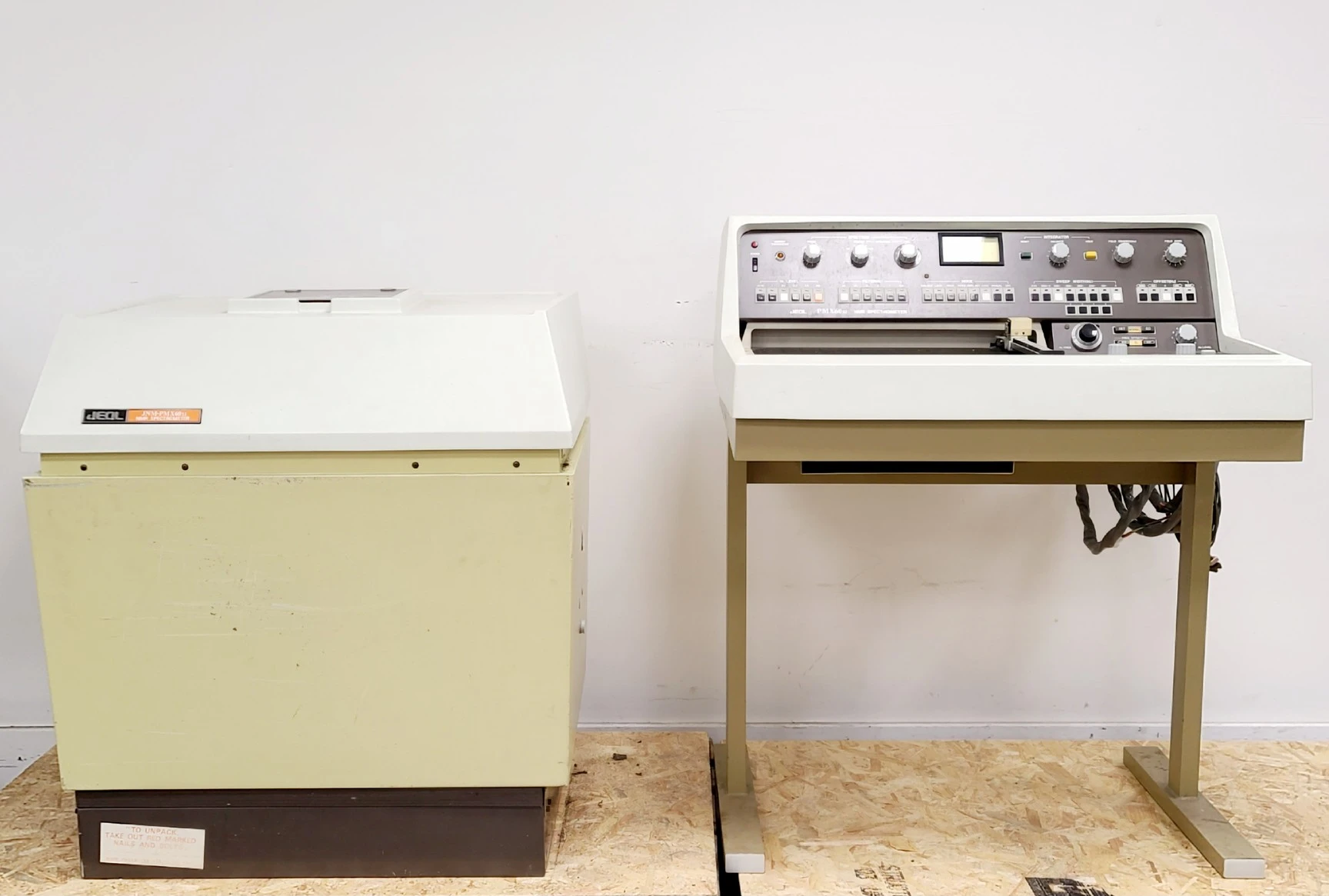 その他 nmr06 JEOL JNM-PMX60si NMR Spectrometer System Lab | LabX.com