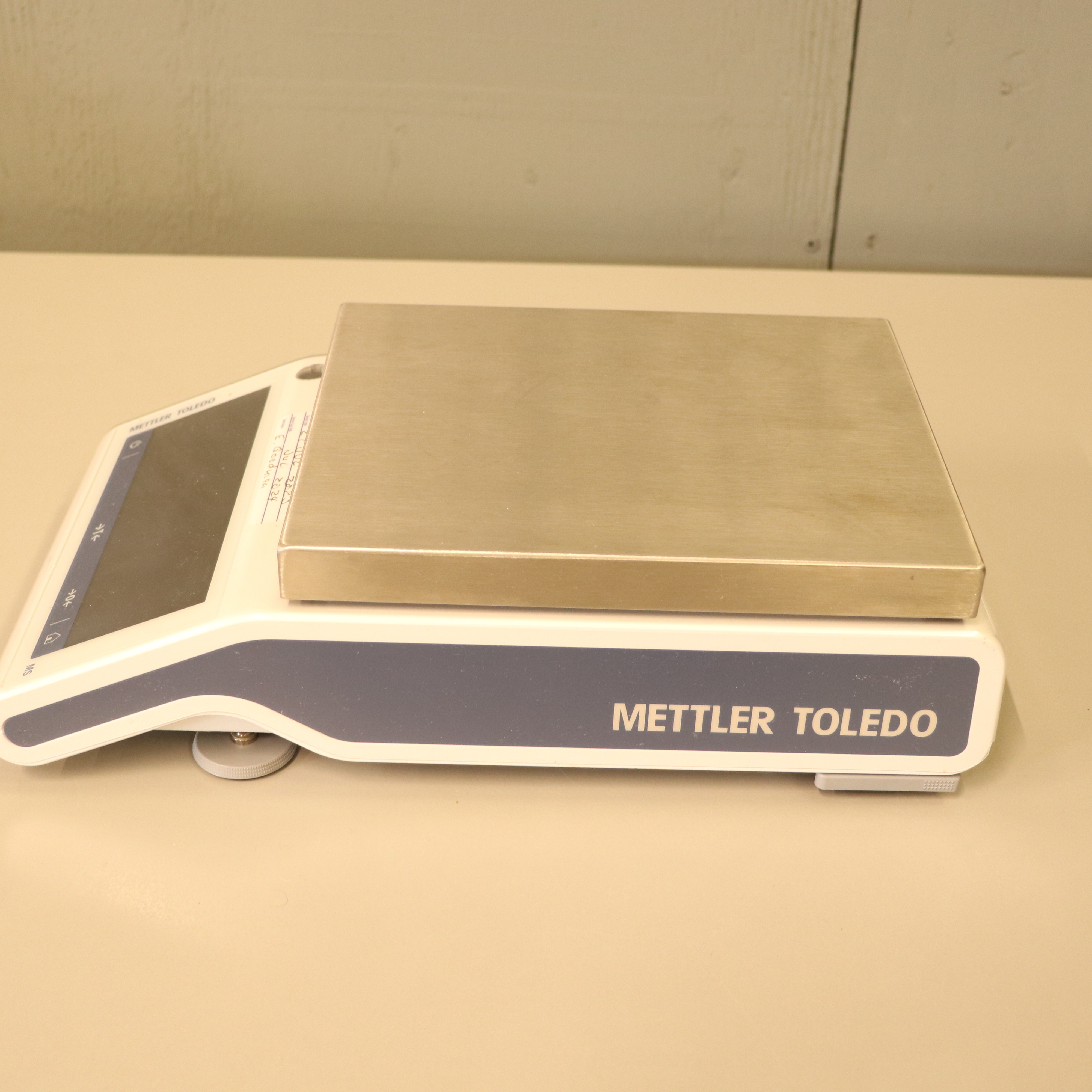 Mettler Toledo Precision Balance MS8001TS/00 100mg Readability | LabX.com
