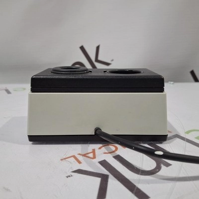 HEINE NT 200 充電器のみ Heine NT 200 Dual Handle Charger | LabX.com
