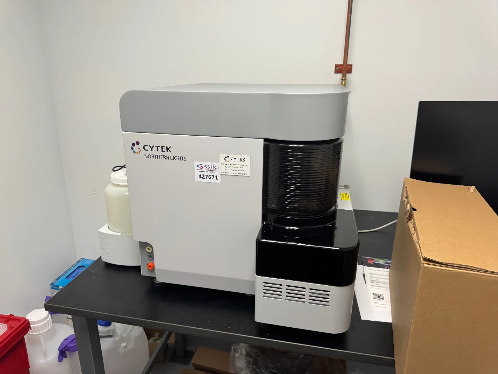 Cytek Northern Lights FLow Cytometer (3 lasers RBV) | LabX.com