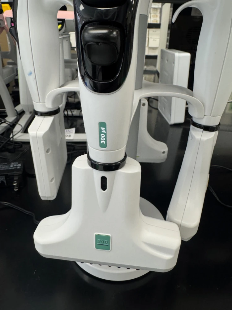 Integra Multichannel Electronic Pipettes - Quantity 4 | LabX.com