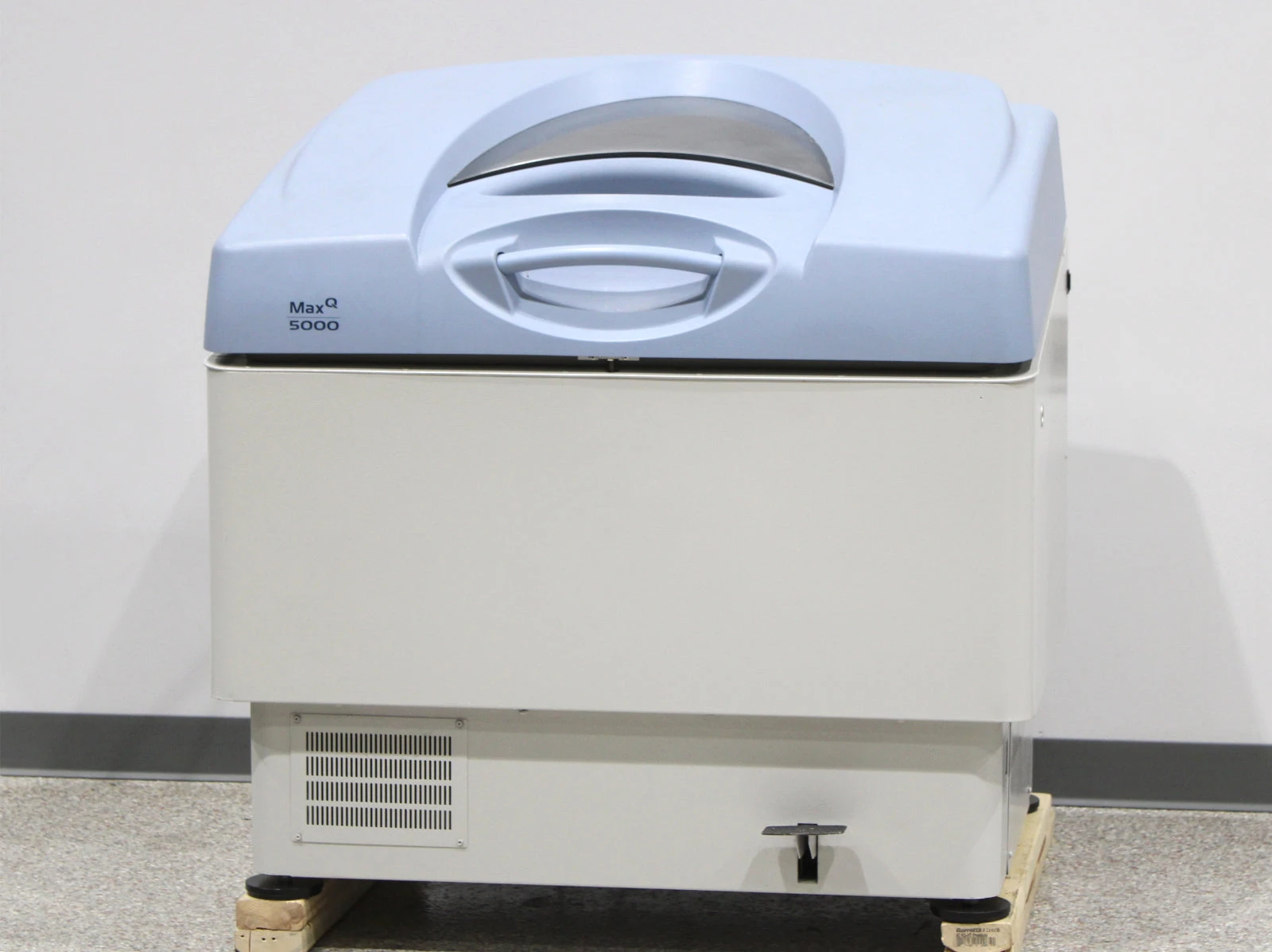 Barnstead Lab-Line MaxQ 5000 Floor Incubator Shaker SHKE5000 | LabX.com