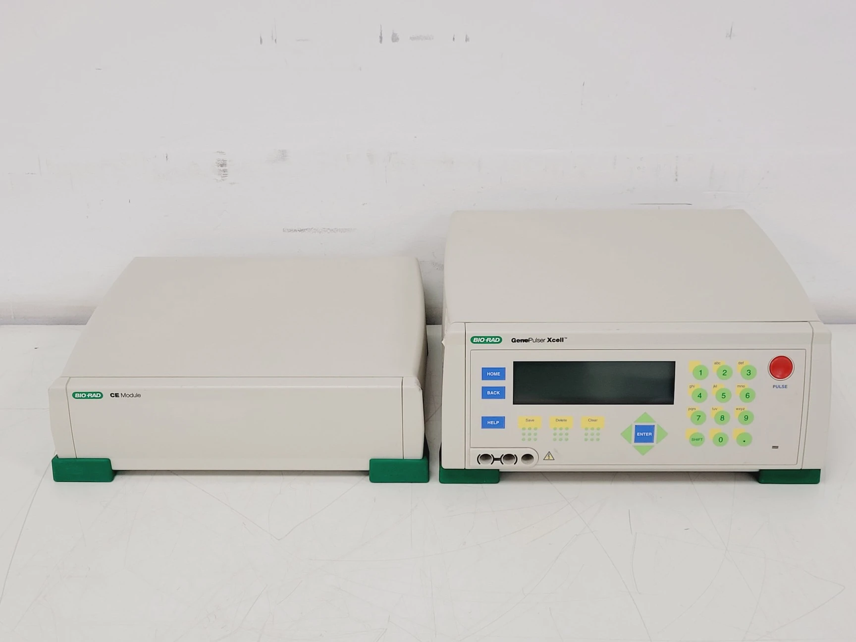Xcell Lab Scale Bio-Rad GenePulser Xcell and CE Module Electroporation System Lab ...
