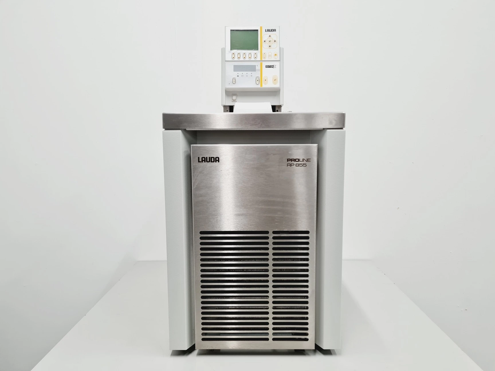 LAUDA PROLINE RP 855 CX Refrigerated Chiller Lab | LabX.com