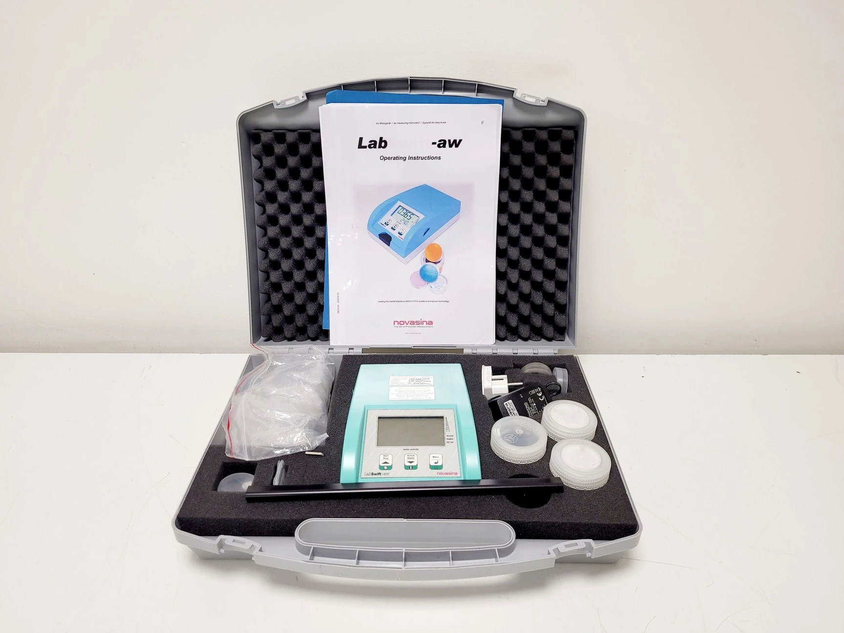 novasina-labswift-aw-water-activity-meter-lab-labx
