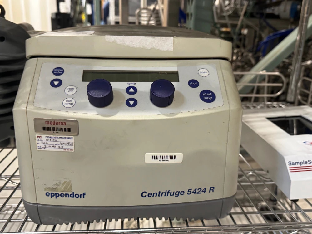 Eppendorf 5424 R Refrigerated Centrifuge | LabX.com