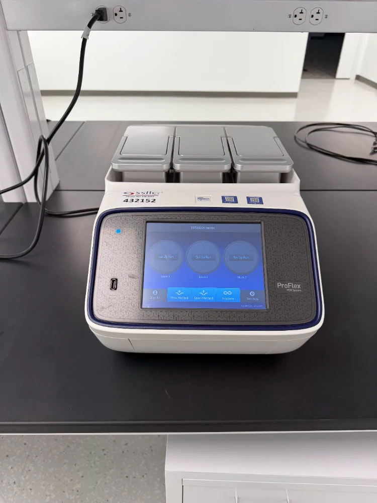 Applied Biosystems ProFlex Base PCR System | LabX.com