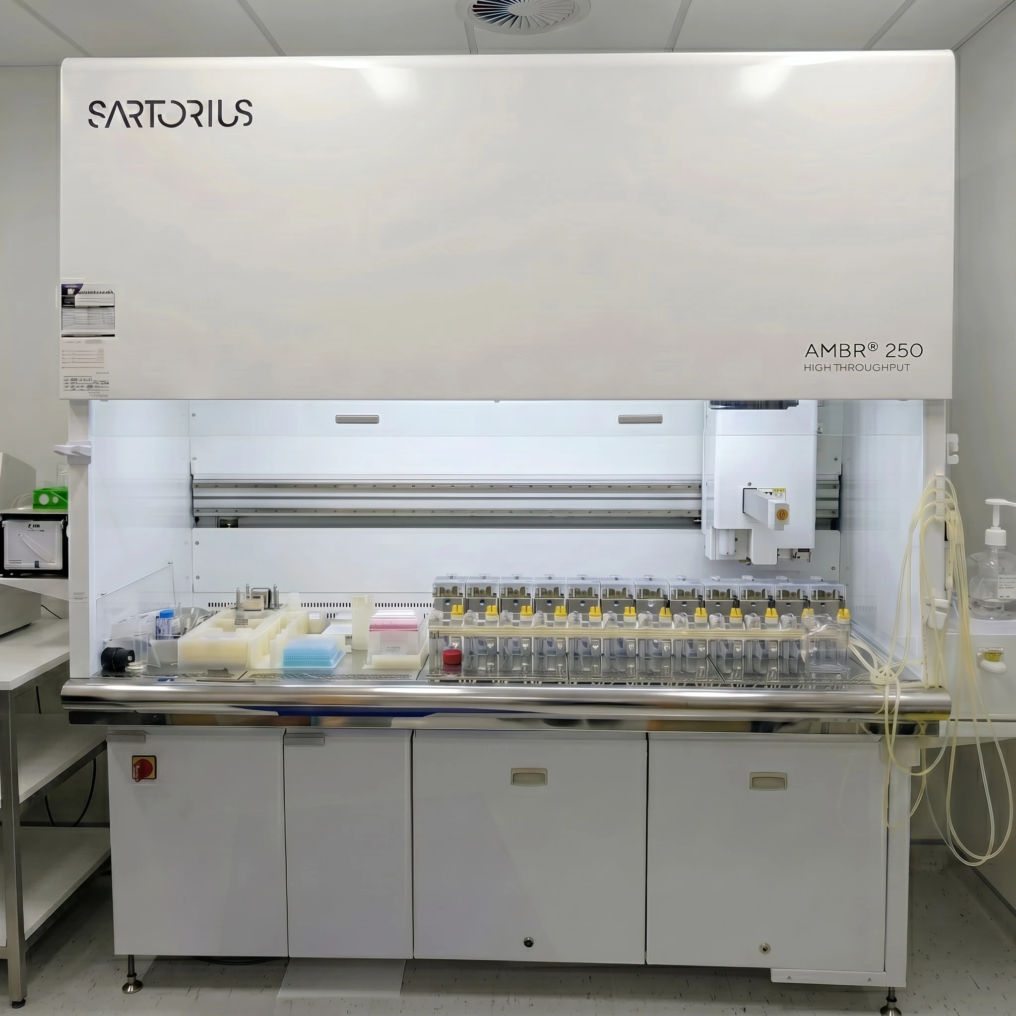 MVE Mini Moover Cryogenic Storage/Transport Tank | LabX.com