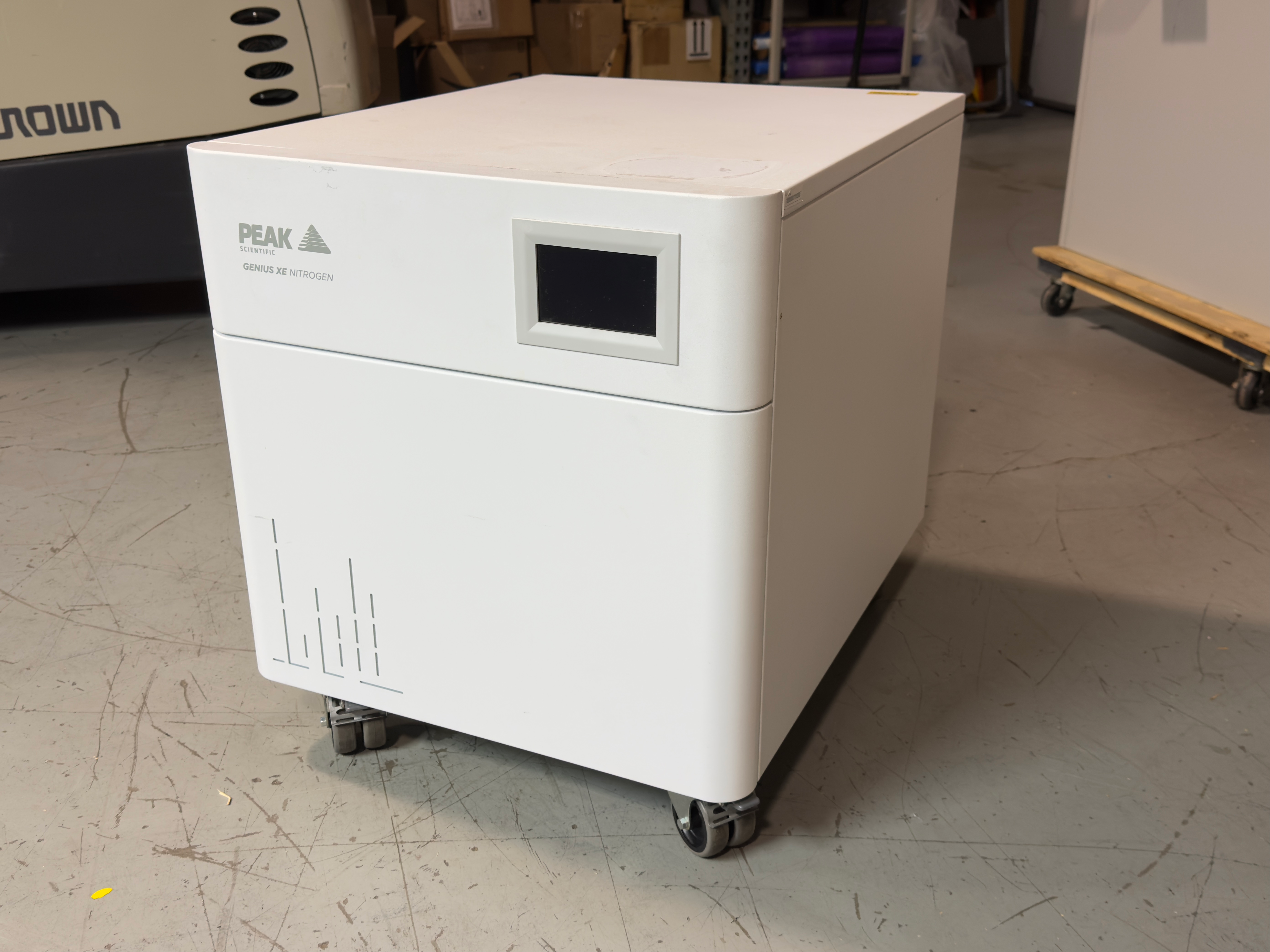 Peak Scientific Genius XE35 120v 35LPM Nitrogen Generator | LabX.com