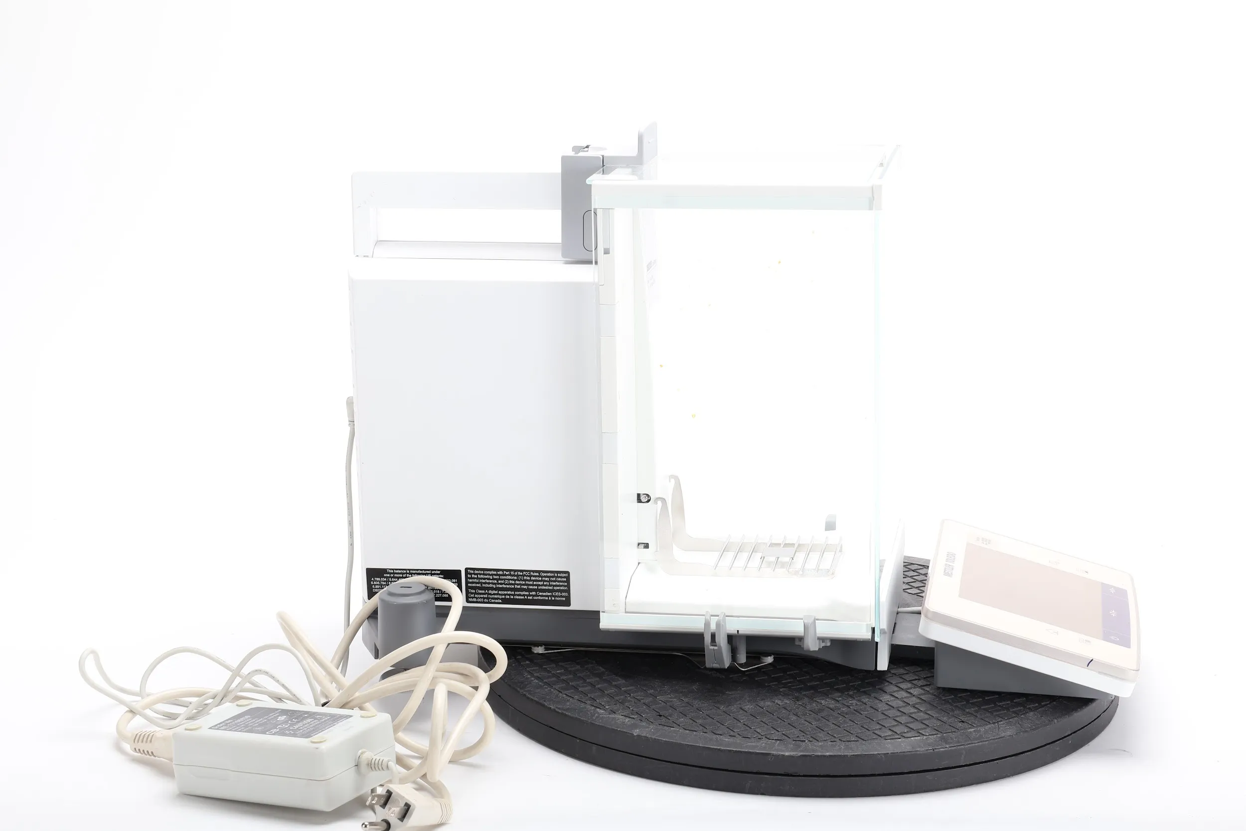 Mettler Toledo XSE205 Balance Scale XSE205DU With Power Supply and