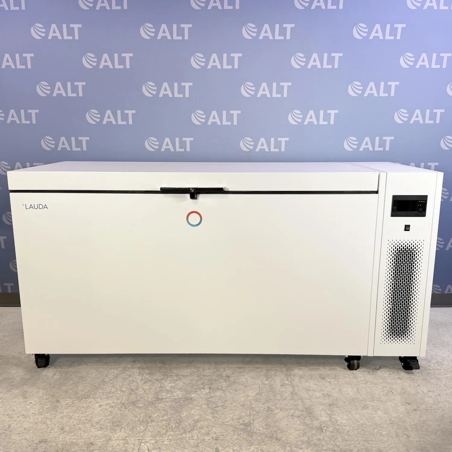Lauda -86c to -50c Versafreeze VF 75085 C Ultra-Low Chest Freezer