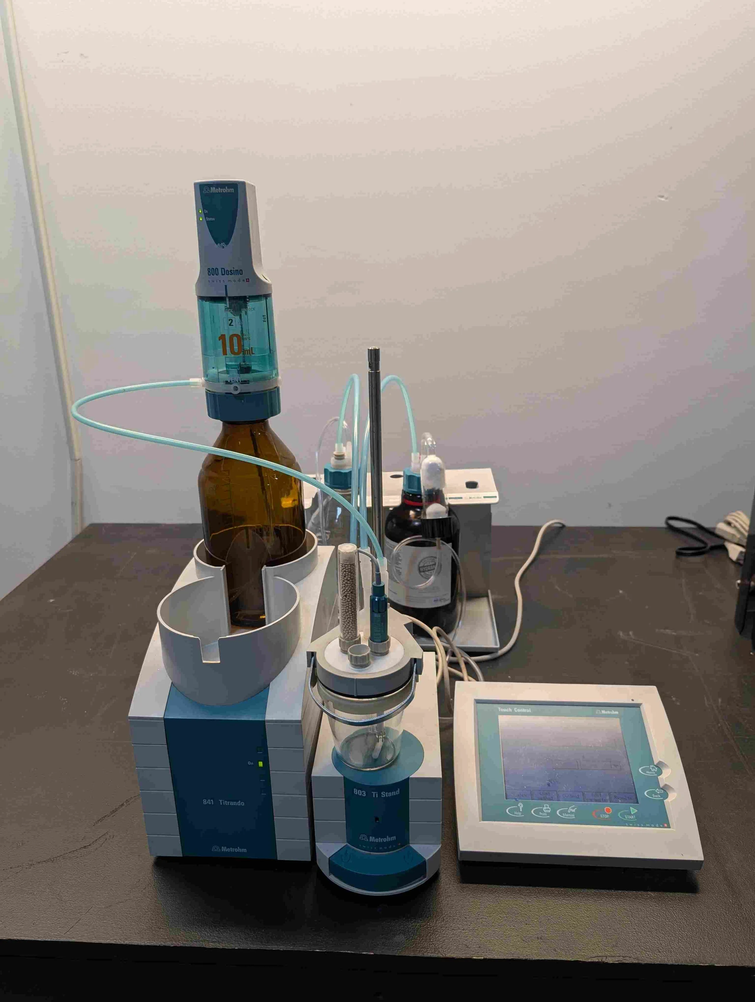 Chiro923ページ‼️ Metrohm 841 Titrando Titrator with 803 Stirrer. System for