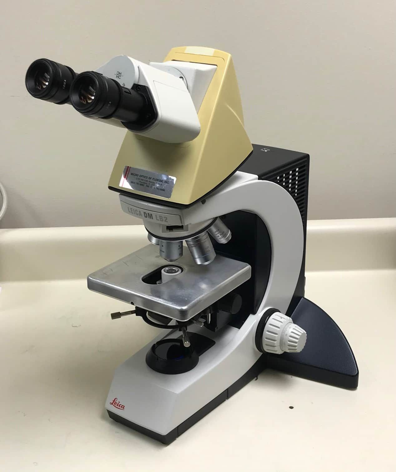 Leica DMLB2 Pathology Microscope