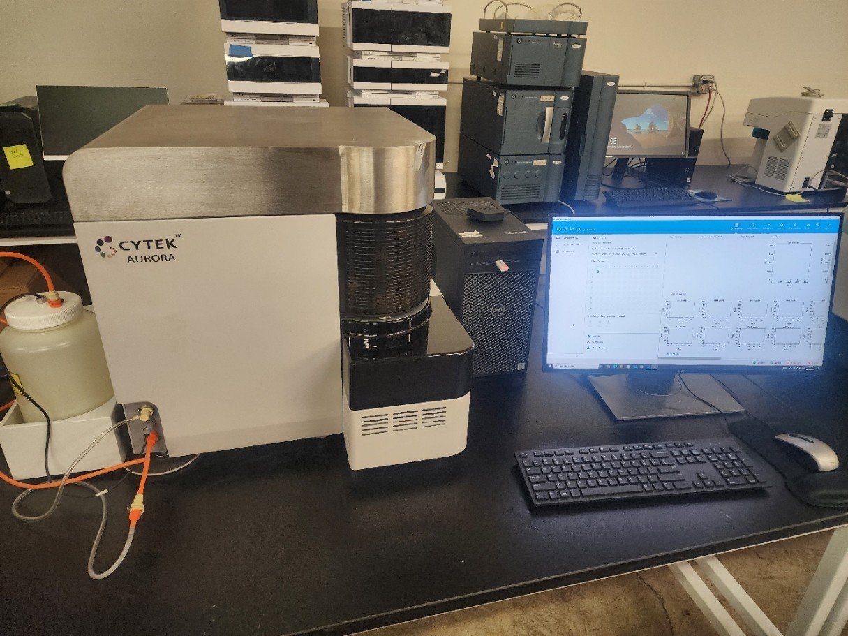 Cytek Aurora Cell Analyzer w/Autosampler, Computer (Year 2021)