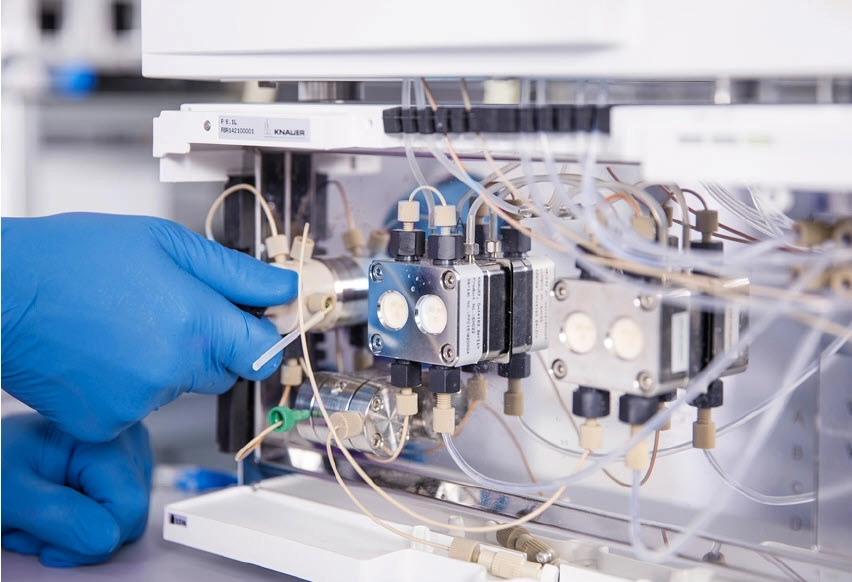 Ensuring Peak Success with Custom Chromatography Solutions | LabX.com